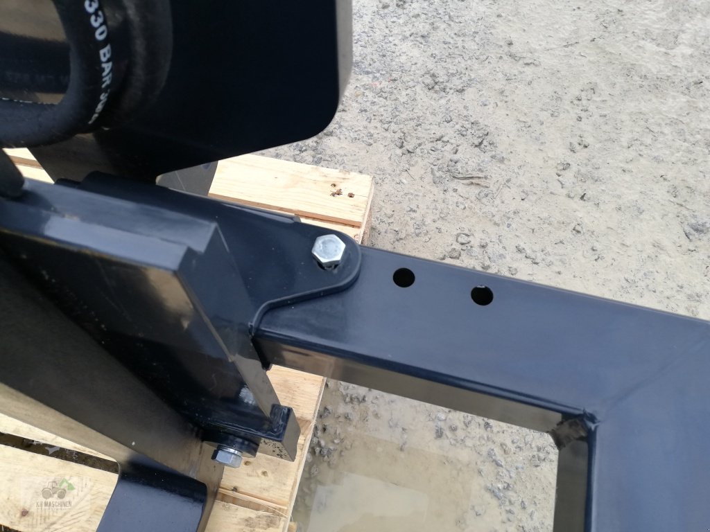 Palettengabel of the type KH Maschinen Kistendrehgerät | Euroaufnahme | 2000kg | Frontlader | FEM2, Neumaschine in Schrozberg (Picture 3)